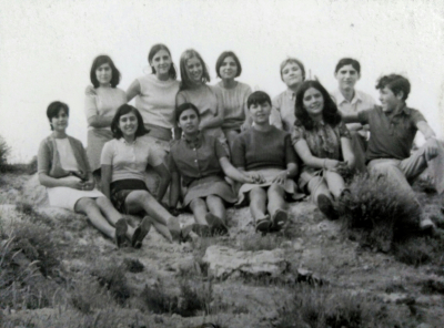 Amigas en el santo niño año 1967
