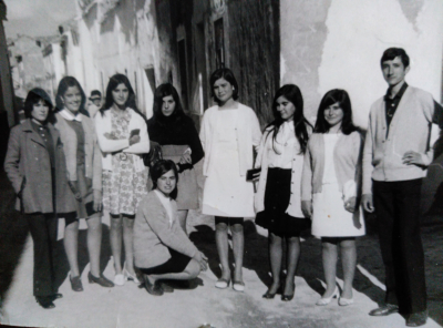 Año 1970 amigas en la villeta

