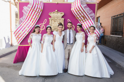 Fiestas 2017
Reina, damas y mantenedor el día 24-09-2017
